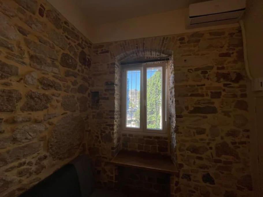 Q Apartments In Corfu Town Экстерьер фото