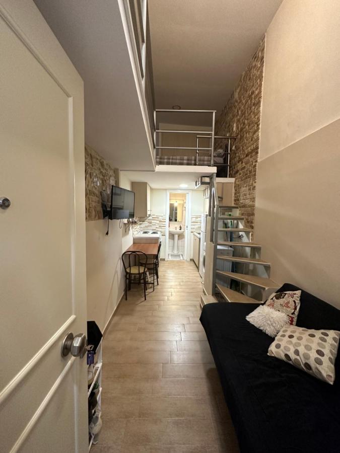 Q Apartments In Corfu Town Экстерьер фото